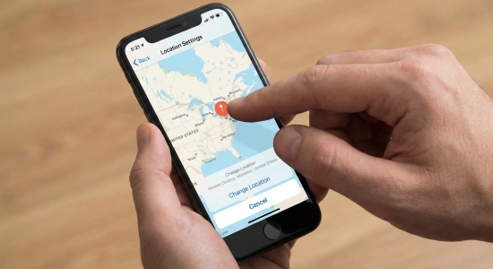 how to change location on iphone