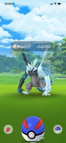Kyurem wild encounter in Pokémon GO with CP display