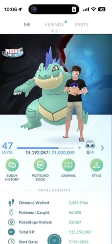 Pokémon GO trainer profile with the Journal button